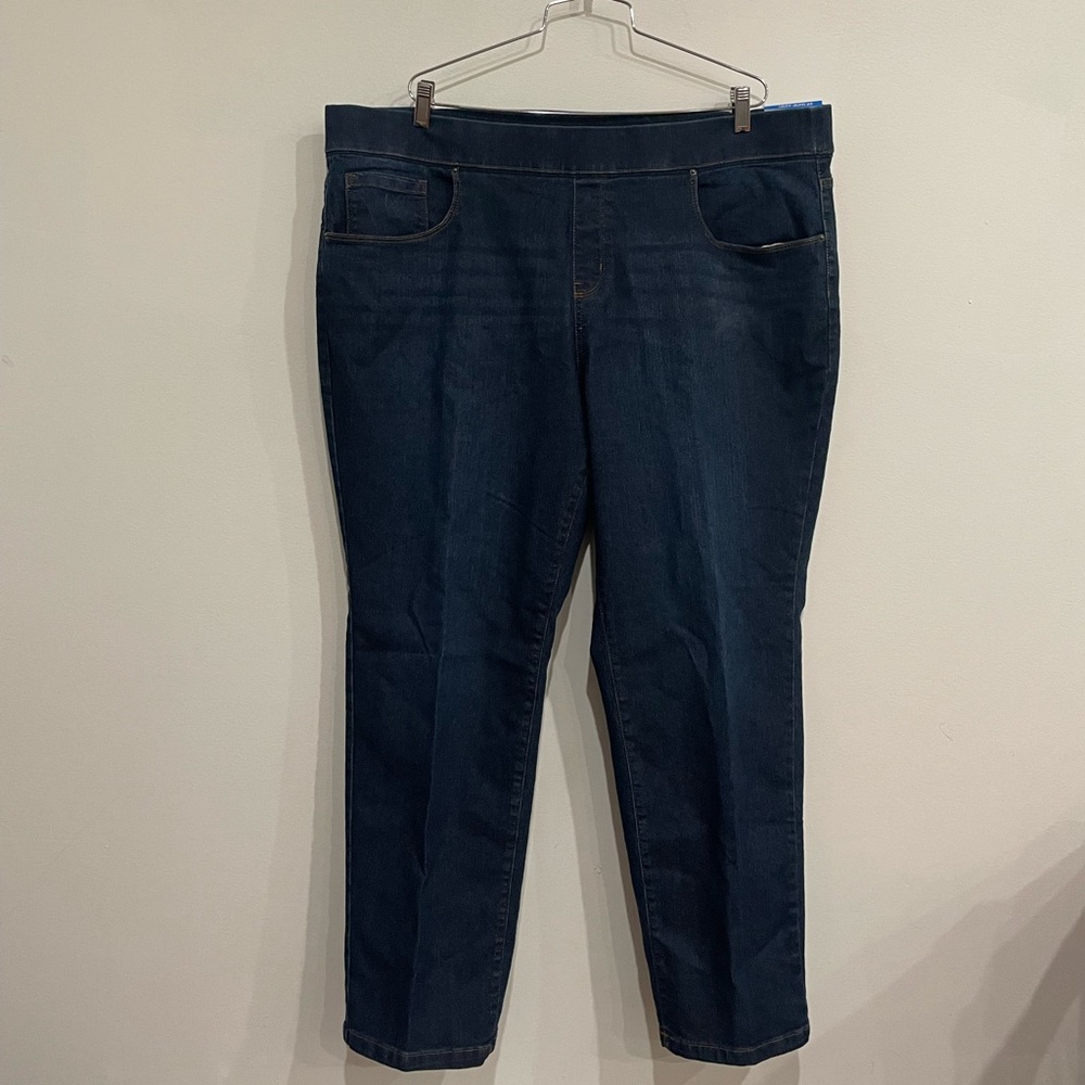 NWT Terra Sky Mid Rise Tummy Control Straight Pull On Jeans